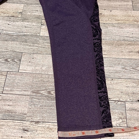Athleta Splits Revelation Capri Leggings Purple Paisley Women Size XXS - Picture 7 of 11